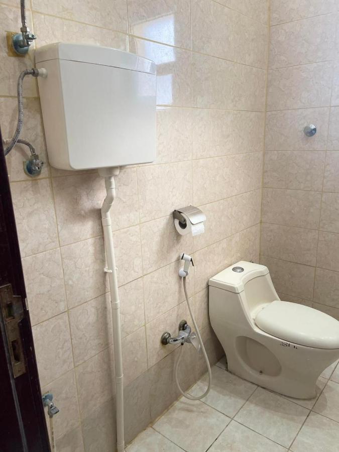 Spacious Apartments At Basla St 3 Mins From King Fahd Stadium リヤード エクステリア 写真