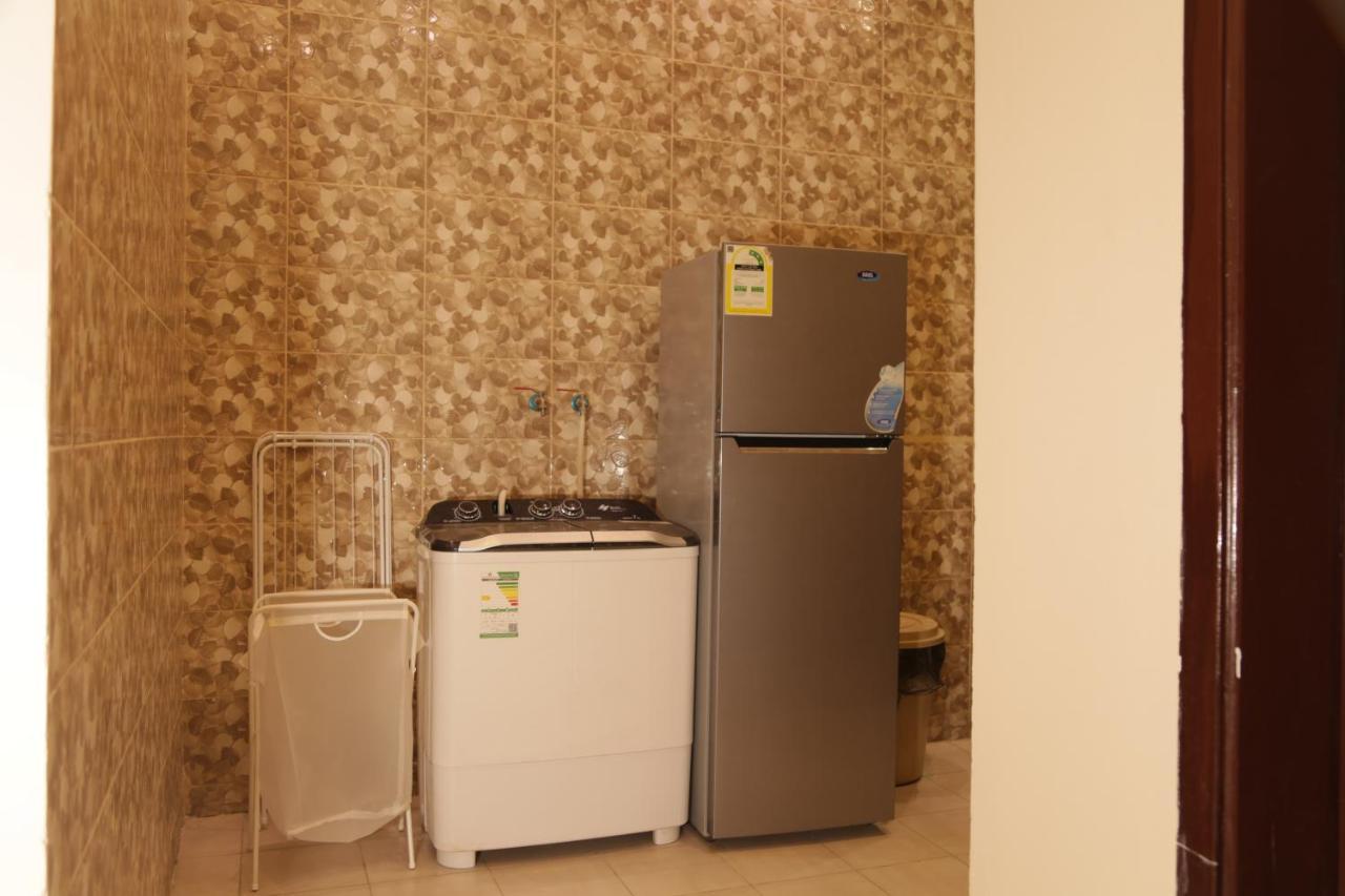 Spacious Apartments At Basla St 3 Mins From King Fahd Stadium リヤード エクステリア 写真